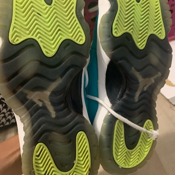 Jordan’s - Picture 4 of 6